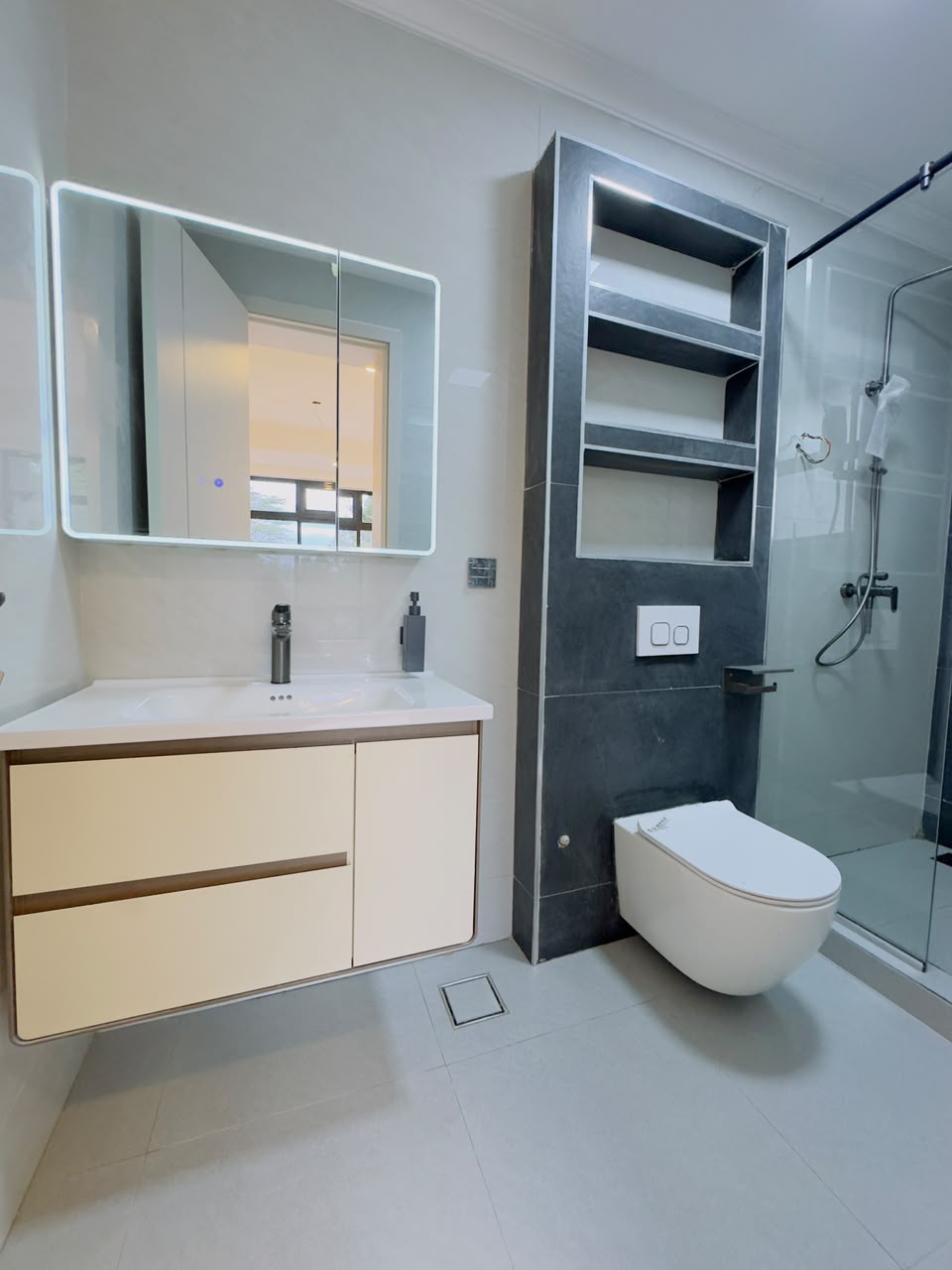 LUXURY 5-BEDROOM VILLAS+DSQ